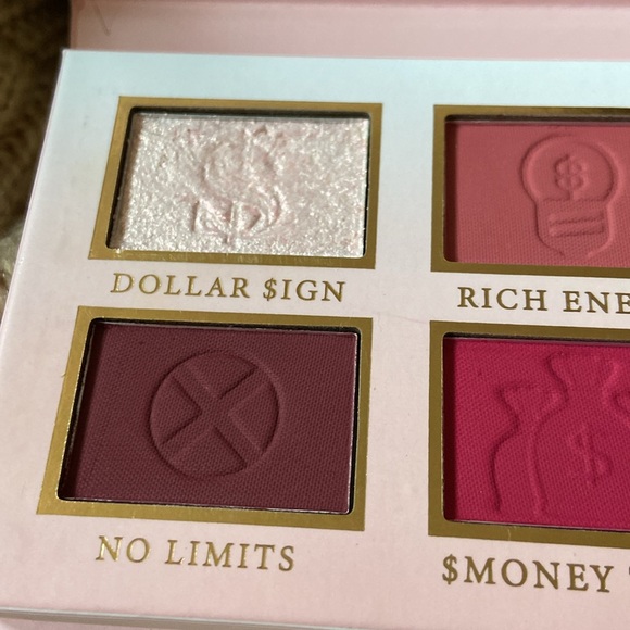 P.Louise $tack Em’ Up Smokey tones palette - Picture 3 of 6